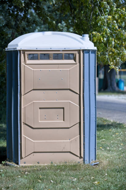 Best Portable restroom trailer rental  in Richnd, MO