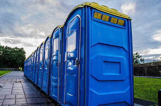 Best Portable bathroom rental  in Richnd, MO